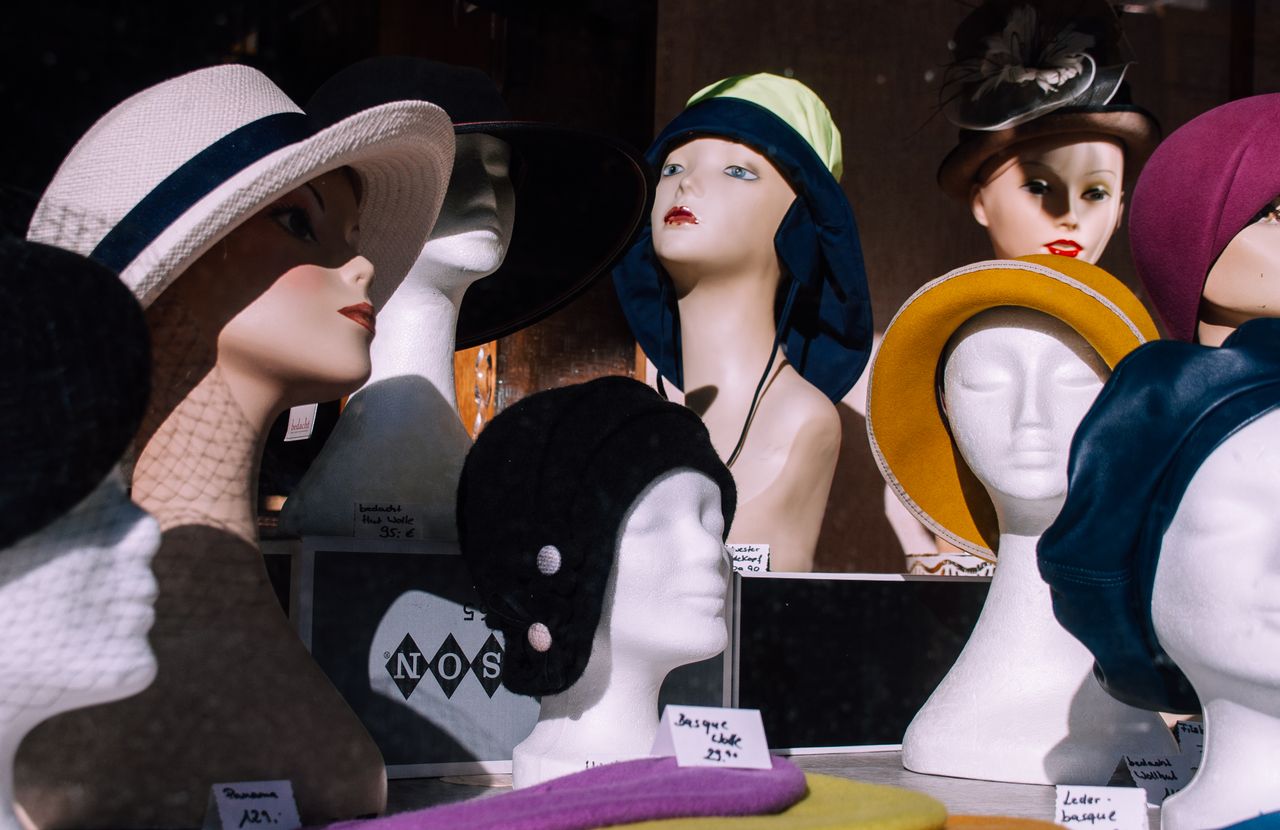 Choix exhaustif de chapeaux chez Traclet