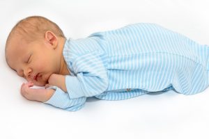 Rendez-vous sur Puérinature pour trouver des pyjamas en coton bio pour bébé