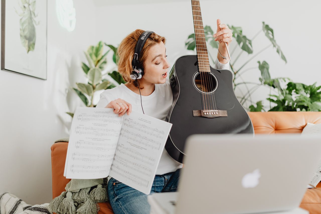 Pour vous changer les idées, prenez des cours de musique avec allegromusique.fr